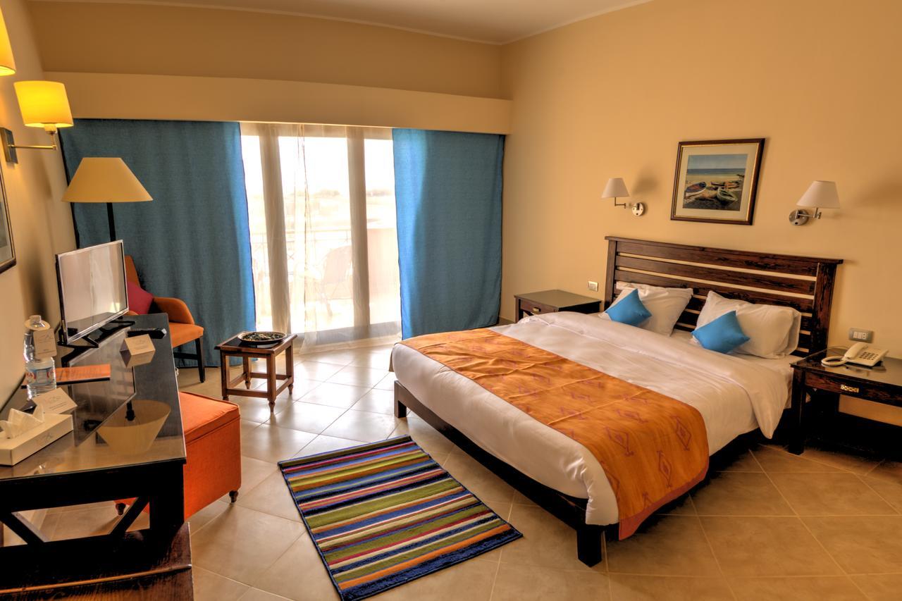 Viva Blue Resort And Diving Sharm El Naga (Adults Only) Hurghada Exterior foto