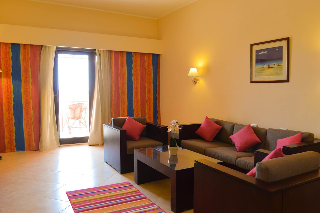 Viva Blue Resort And Diving Sharm El Naga (Adults Only) Hurghada Exterior foto